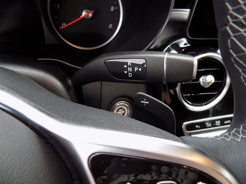 Mercedes-Benz GLC (2021) 400d/Coupé/4-Matic/Full-LED/ - fotka 28 z 43