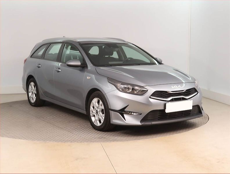 Kia Ceed (2023) Spin 1.0 T-GDI, SPIN, DPH - fotografie inzerátu
