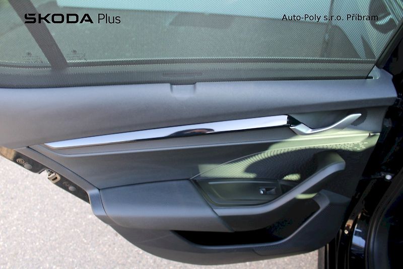 Škoda Octavia (2024) RS 2.0TSI / 195kW 7°DSG - fotka 19 z 24