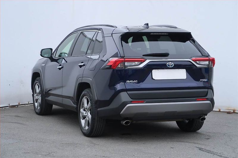 Toyota RAV4 (2019) 2.5 Hybrid - fotka 4 z 30