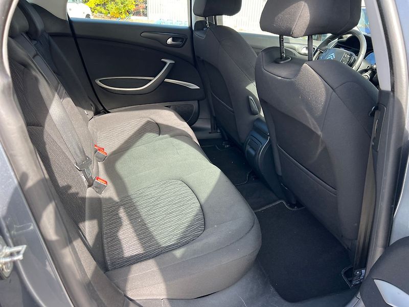 Citroën C5 2.0 HDi - fotka 12 z 15