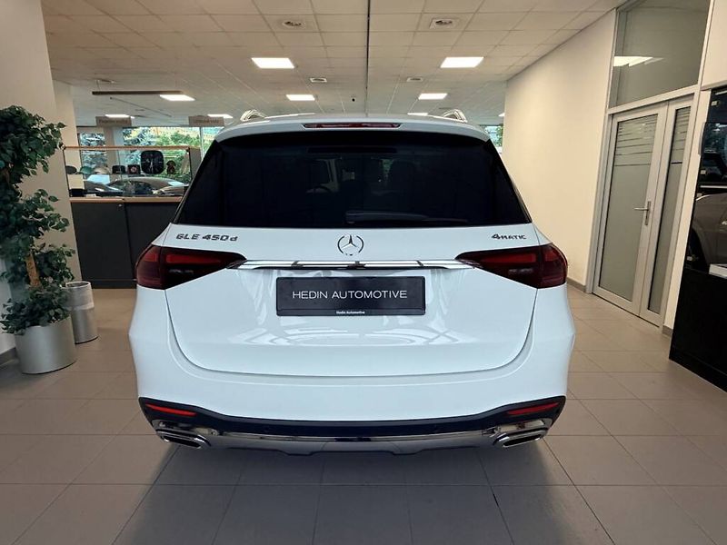 Mercedes-Benz GLE (2026) 450 d 4MATIC - fotka 4 z 6