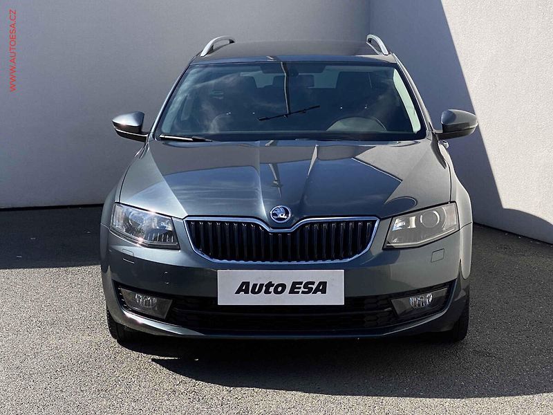 Škoda Octavia (2016) 1.6 TDi, ČR, Ambition Fresh - fotka 2 z 17