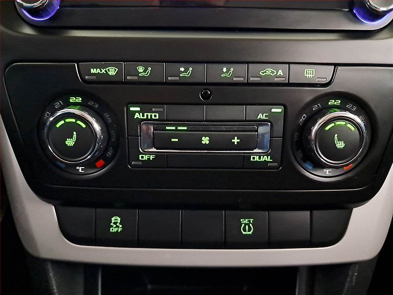 Škoda Yeti (2011) 1.2 TSI, Tempomat - fotka 15 z 18