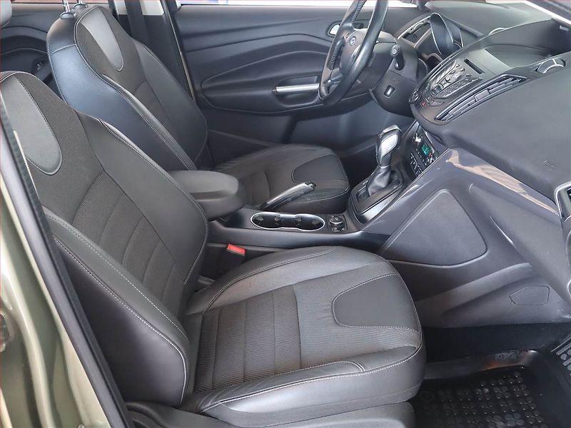 Ford Kuga (2014) 2.0 TDCi, 4X4, Automat - fotka 9 z 24