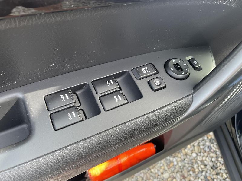 Kia Sorento 2,2 CRDi/145kW 4x4 - Automat - fotka 10 z 64