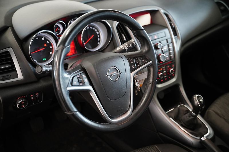 Opel Astra - fotka 6 z 6