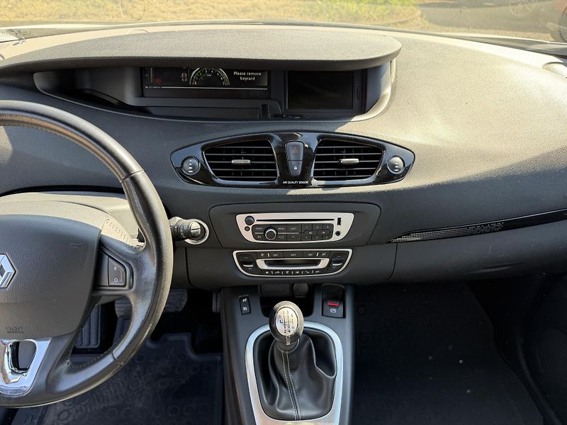 Renault Scénic 1.2 TCe - fotka 17 z 22