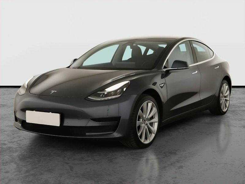 Tesla Model 3 (2020) Std Range Plus 52kWh, SoH 81% - fotka 2 z 17