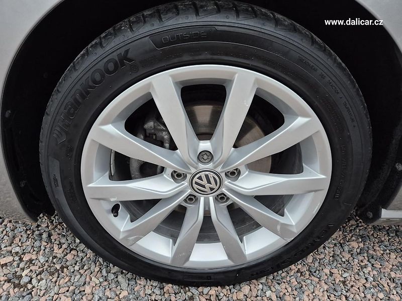 Volkswagen Golf Sportsvan (2016) 1.4TSi 110KW Highline NAVI - fotka 55 z 57