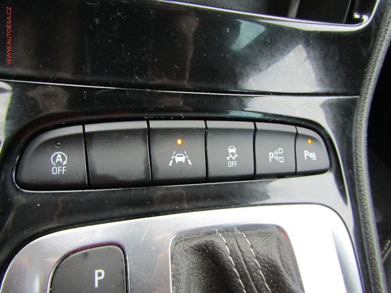 Opel Astra (2021) 1.5 CDTi, AT, LED, AC - fotka 20 z 20