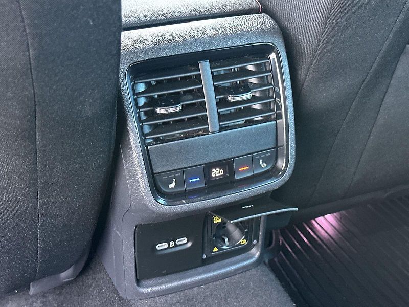 Škoda Octavia (2023) Combi 2.0 TDI DSG RS - fotka 25 z 35