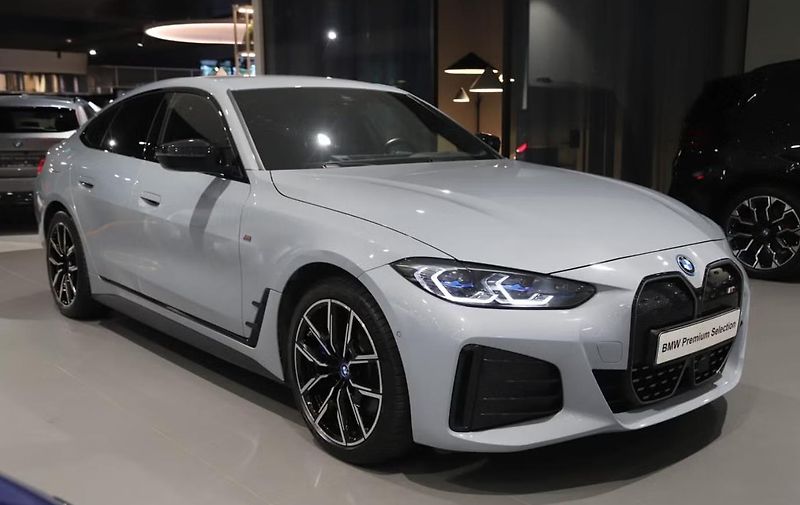 BMW i4 M50 xDrive GC 360k Tažné Laser - fotka 2 z 13