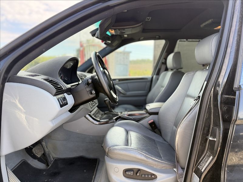 BMW X5 3,0 i 4X4 A/T 170kW - fotka 9 z 28