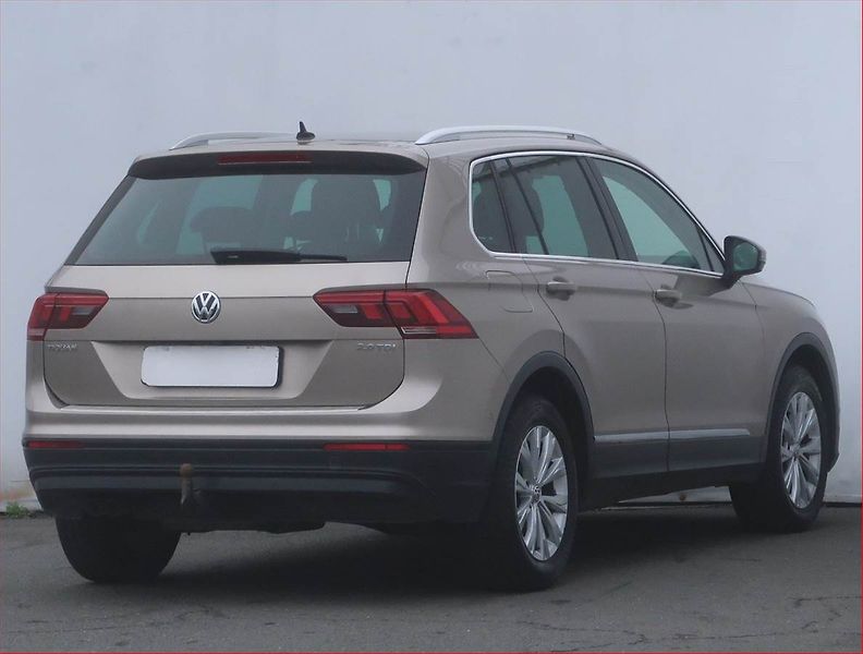 Volkswagen Tiguan (2016) Comfortline 2.0 TDI, Automat - fotka 5 z 21