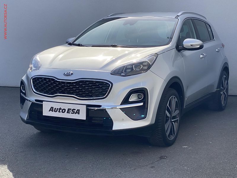 Kia Sportage (2019) 1.6 CRDi 4WD, Spirit, LED - fotka 3 z 17