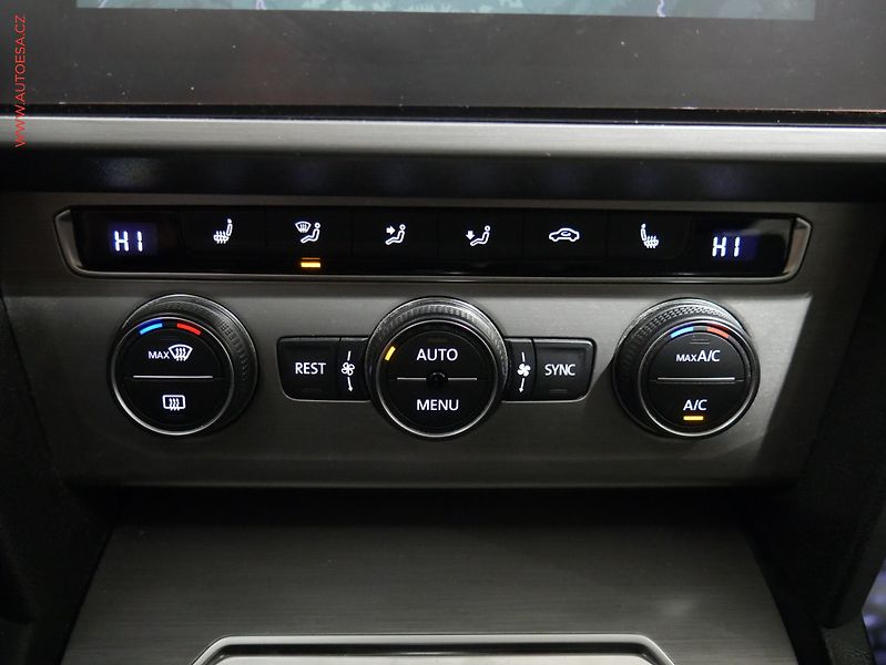 Volkswagen Passat (2018) 2.0 TDi, Trend, DSG - fotka 16 z 18