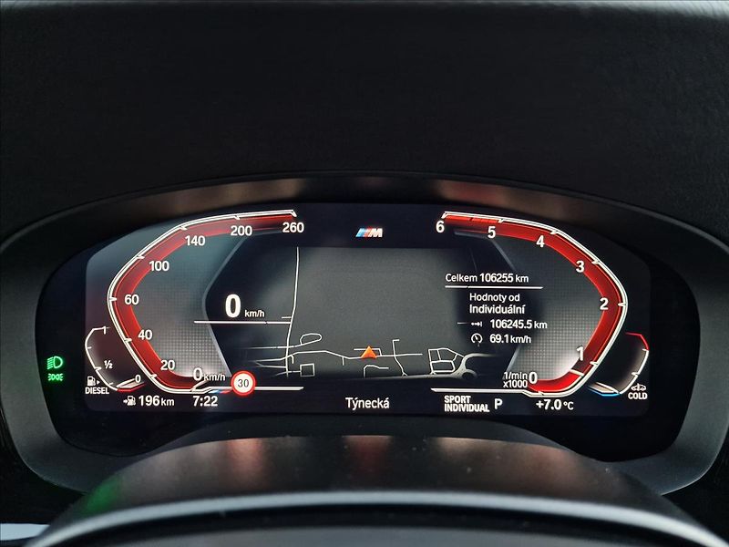 BMW Řada 5 520d Xdrive M-Sport ČR,1.Maj. - fotka 22 z 50