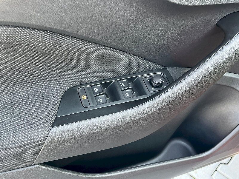 Škoda Kamiq (2025) Top Selection 1,5 TSI / 110 kW - fotka 28 z 35