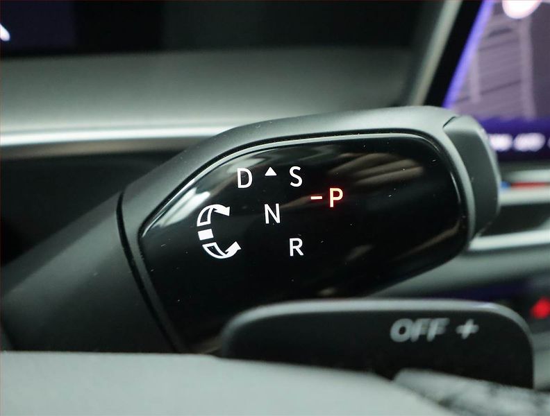 Volkswagen Tayron (2025) 1.5 eTSI - fotka 13 z 19
