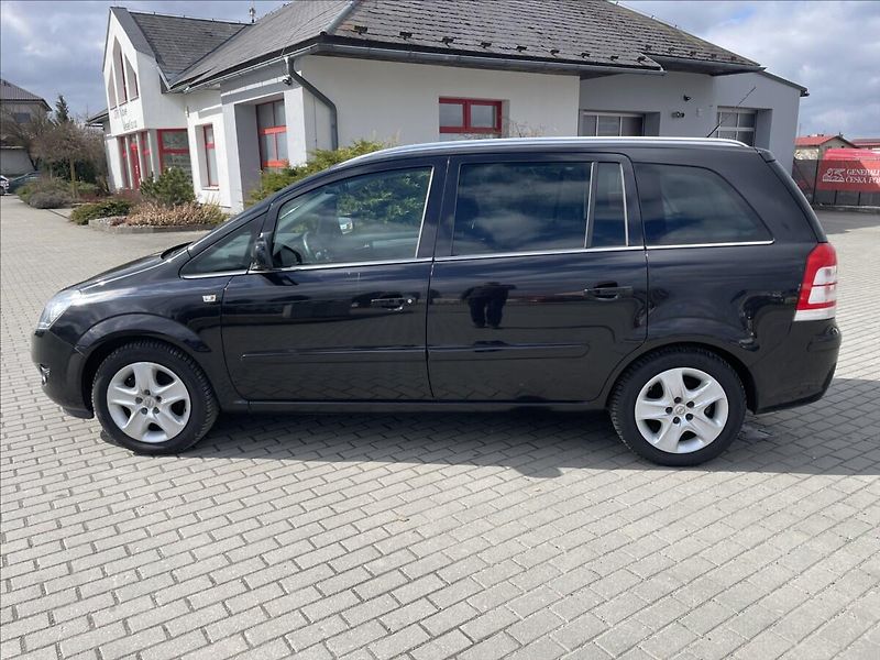 Opel Zafira 1,6 i 16V 85kw 7míst Tažné TOP - fotka 30 z 34