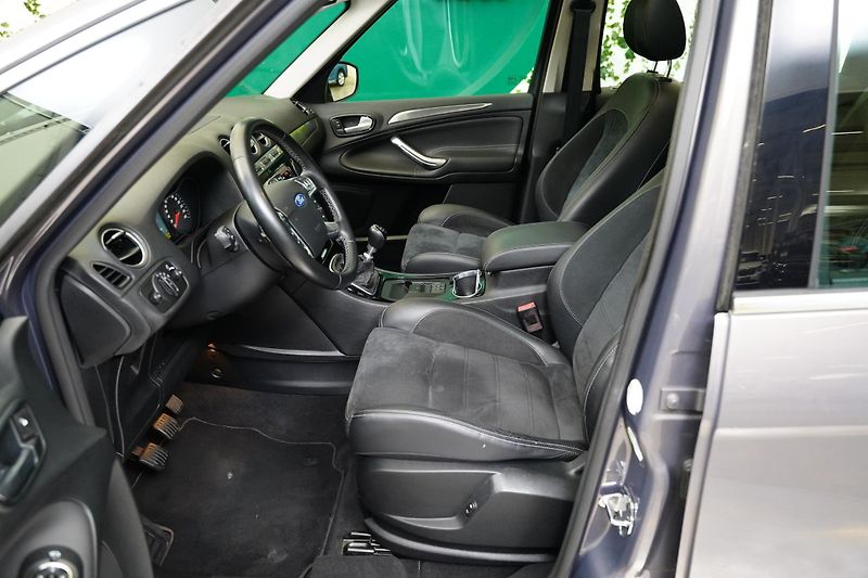 Ford S-MAX - fotka 11 z 27