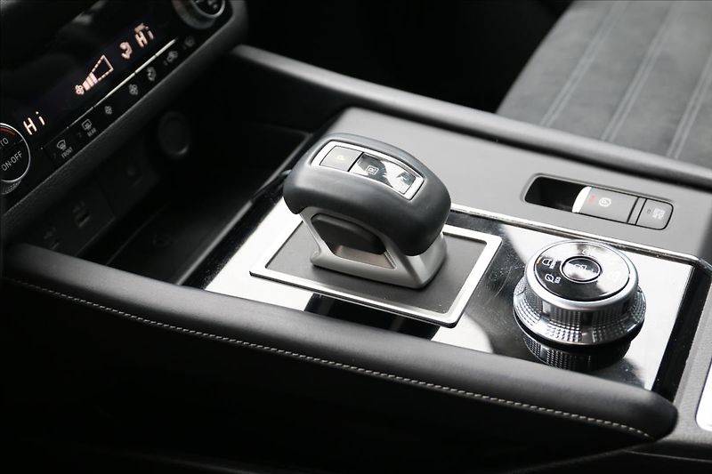 Mitsubishi Outlander 2,4 7míst, intense - fotka 36 z 70