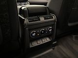 Land Rover Defender (2026) OCTA BLACK AWD AUT - náhled 72
