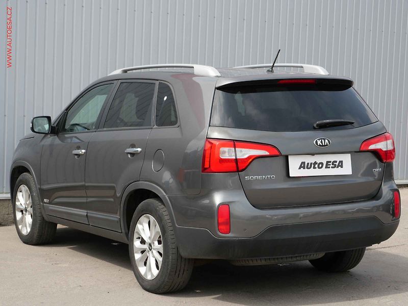 Kia Sorento (2015) 2.2CRDi, 2.maj,ČR, AT - fotka 6 z 28