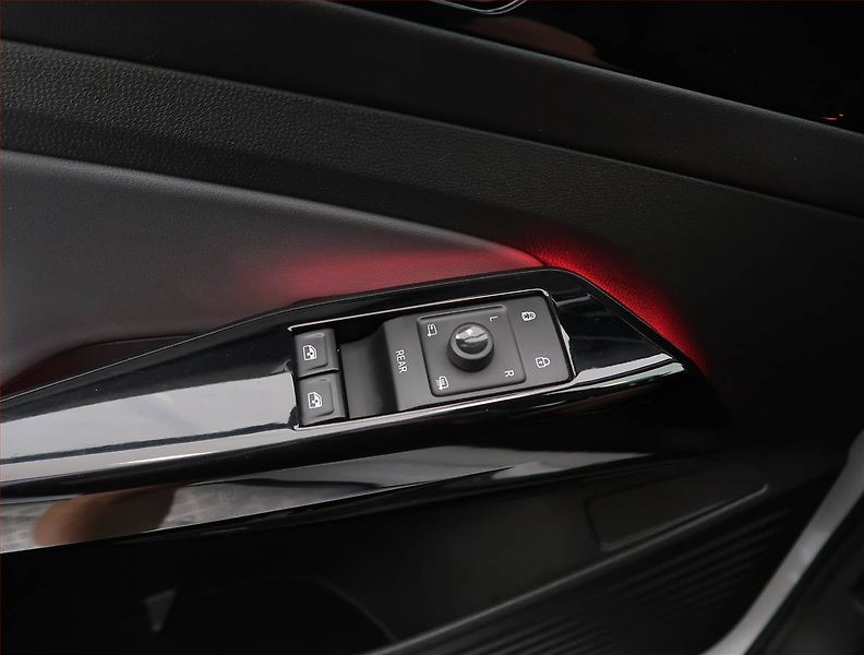 Volkswagen ID.4 (2021) Pro Perf. (82 kWh), SoH 92% - fotka 25 z 28