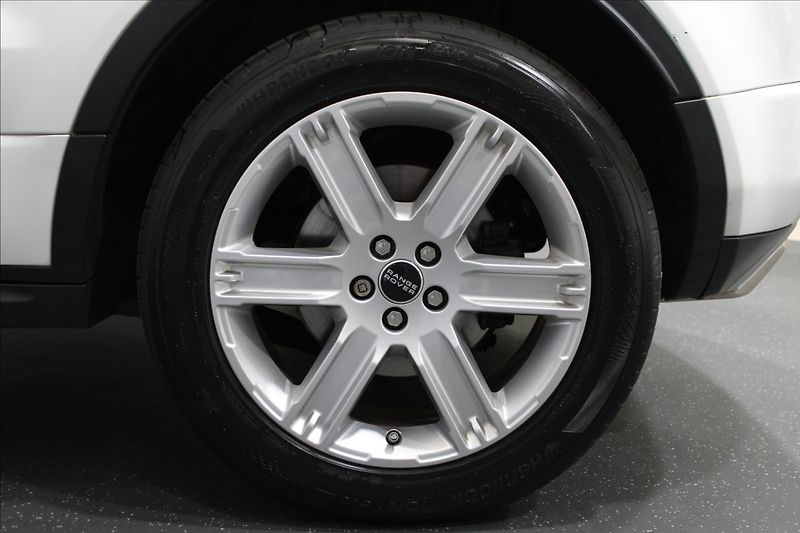 Land Rover Range Rover Evoque 2,0 SE Td4 132 kW Panorama - fotka 33 z 34