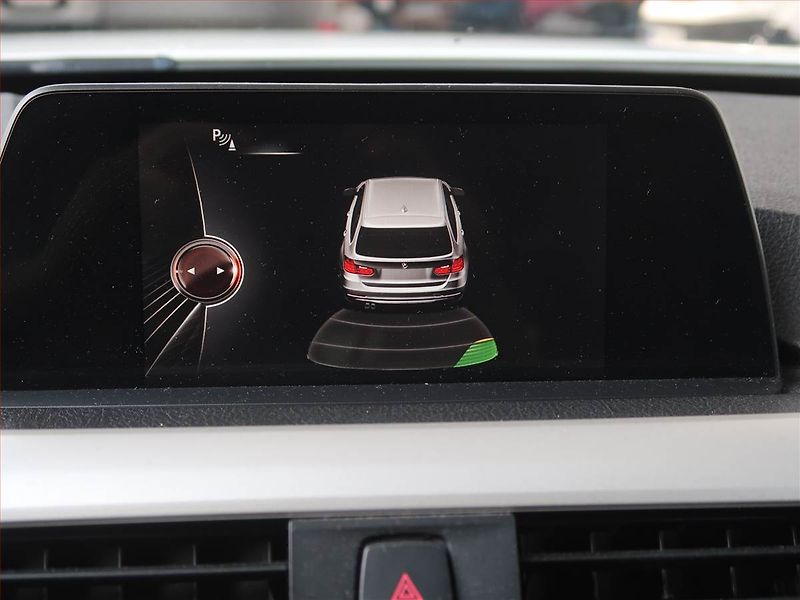 BMW Řada 3 (2017) 318 d, Automat, Navi, Tempomat - fotka 16 z 18