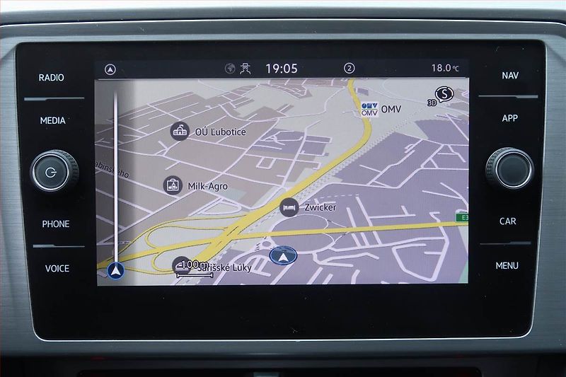 Volkswagen Passat (2022) 2.0 TDI, Automat, Serv.kniha - fotka 20 z 22