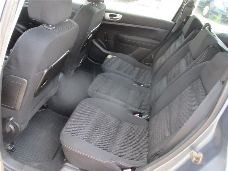 Peugeot 307 1,6 HDi SW, klima,servis,tažné - fotka 11 z 27