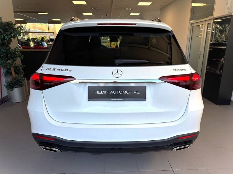 Mercedes-Benz GLE (2026) 450 d 4MATIC - fotka 4 z 6
