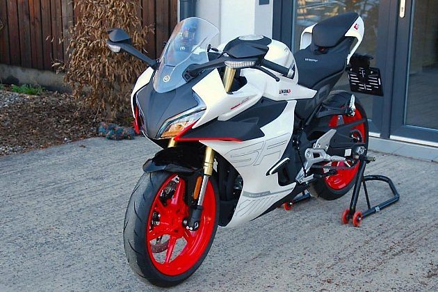 CFMOTO 450 SR., zdroj: se svolením Warmup Motocentrum