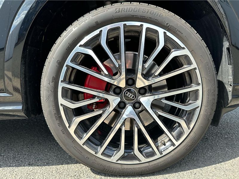 Audi Q5 (2026) SB e-hybrid quattro 220kW STR - fotka 23 z 24