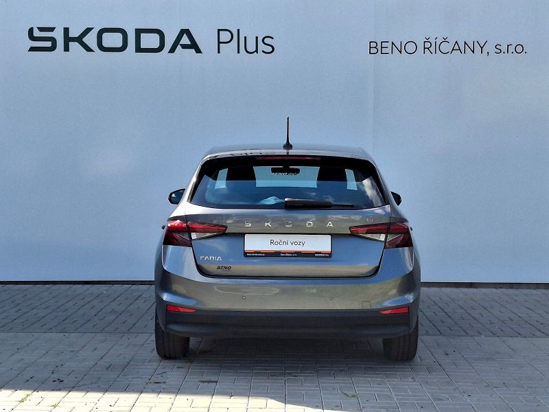 Škoda Fabia (2025) Selection 1,0TSi 70kW - fotka 12 z 32