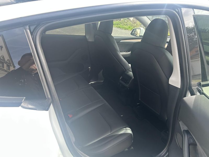 Tesla Model Y LONG RANGE DUAL MOTOR TZ 94,1% - fotka 4 z 6