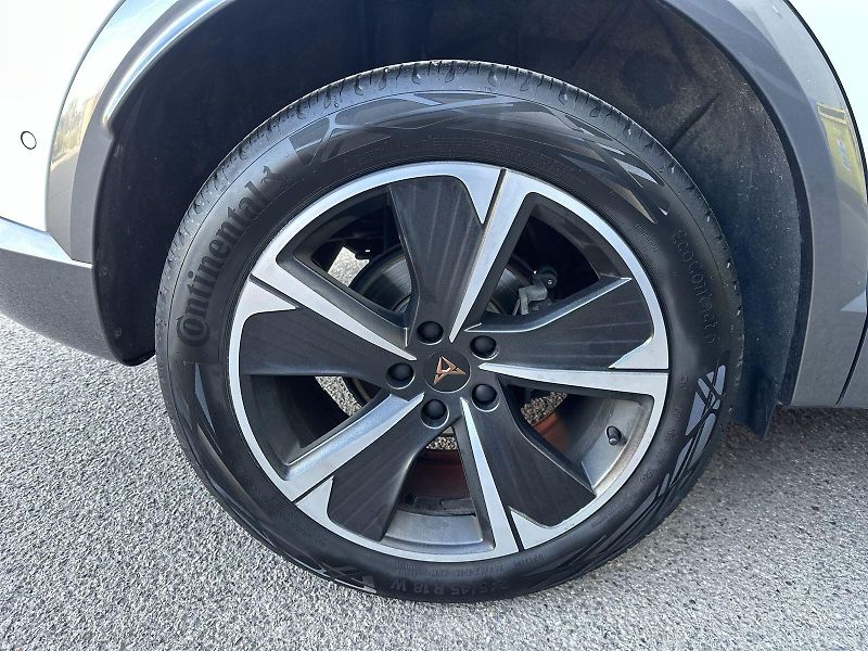Cupra Formentor (2024) 1.5 TSI DSG - fotka 27 z 31