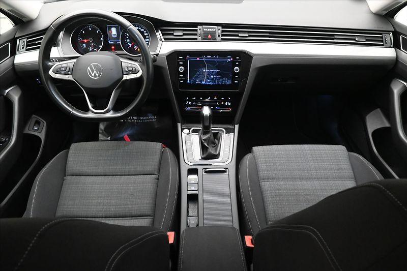 Volkswagen Passat 2,0 TDI 110kW DSG Business Zár - fotka 15 z 32