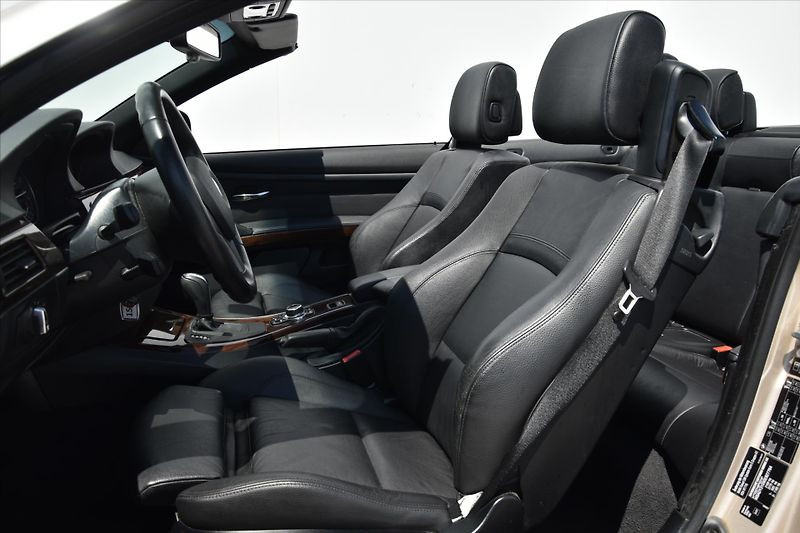 BMW Řada 3 320d 135kW CABRIO XENON KŮŽE - fotka 11 z 27