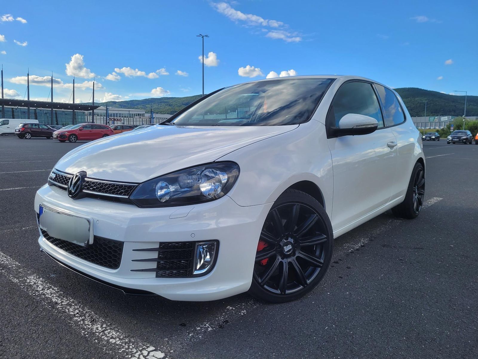Volkswagen Golf 2,0TDI-103KW-NOVÁ STK