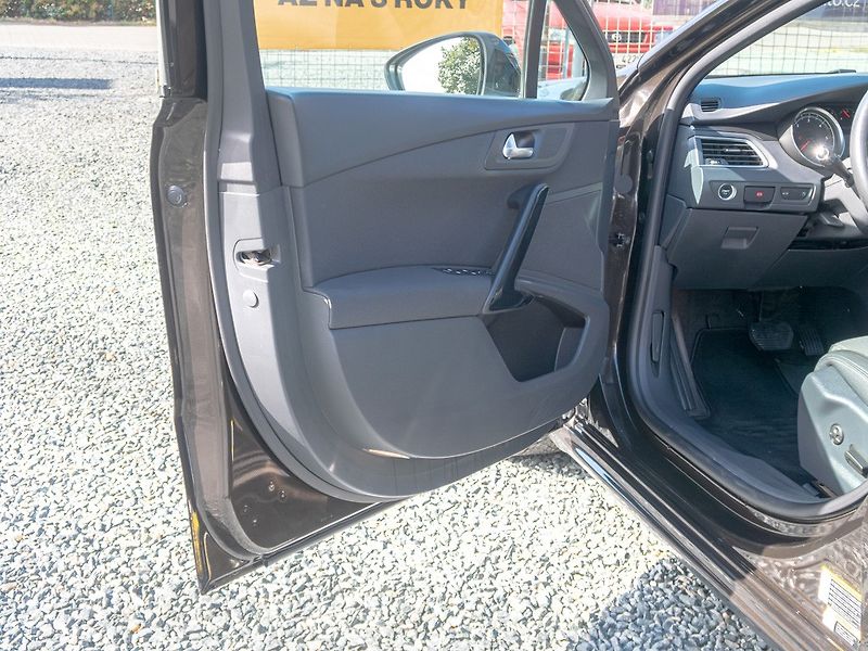 Peugeot 508 (2015) ČR 2.0HDI 133KW – GT PANORAMA - fotka 10 z 55