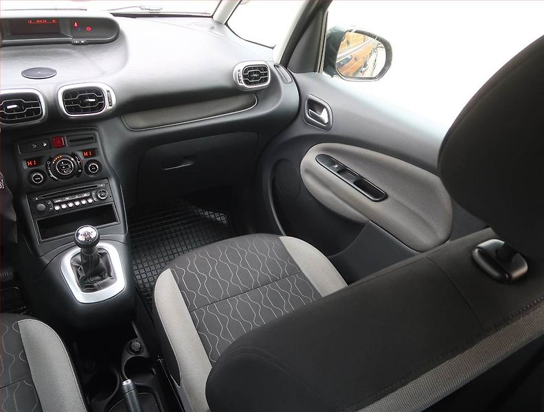 Citroën C3 Picasso (2013) 1.4 i, Serv.kniha, Tempomat - fotka 8 z 16