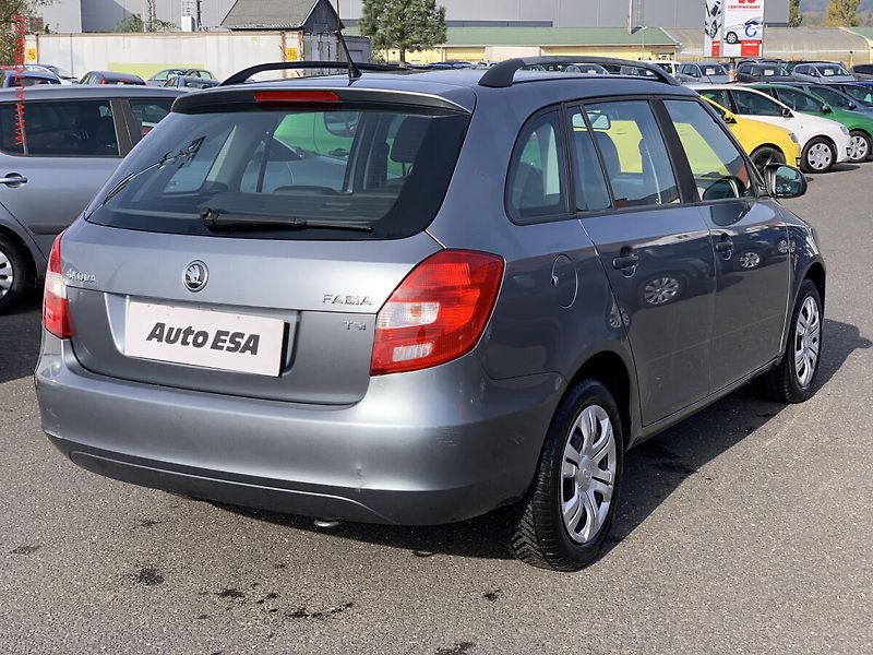 Škoda Fabia (2013) 1.2 TSI, AC - fotka 6 z 18
