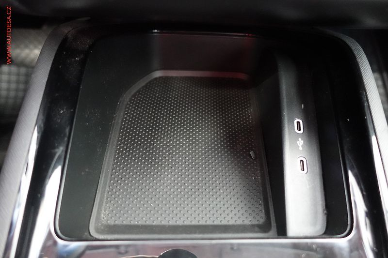 Škoda Scala (2020) 1.6TDi, Ambition, DSG - fotka 20 z 22