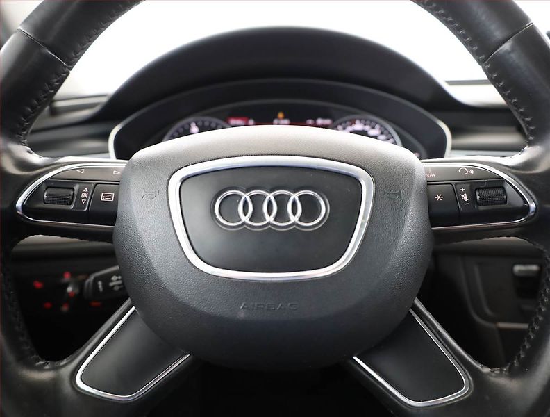 Audi A6 (2011) 3.0 TDI, 4X4, Automat, Navi - fotka 8 z 20