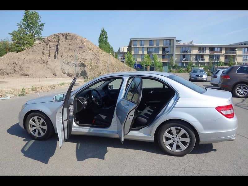 Mercedes-Benz Třídy C 200 CDi 100 kW STK07/2028 - fotka 14 z 34