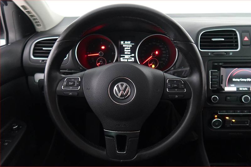 Volkswagen Golf (2012) Highline 2.0 TDI, Xenony - fotka 16 z 17